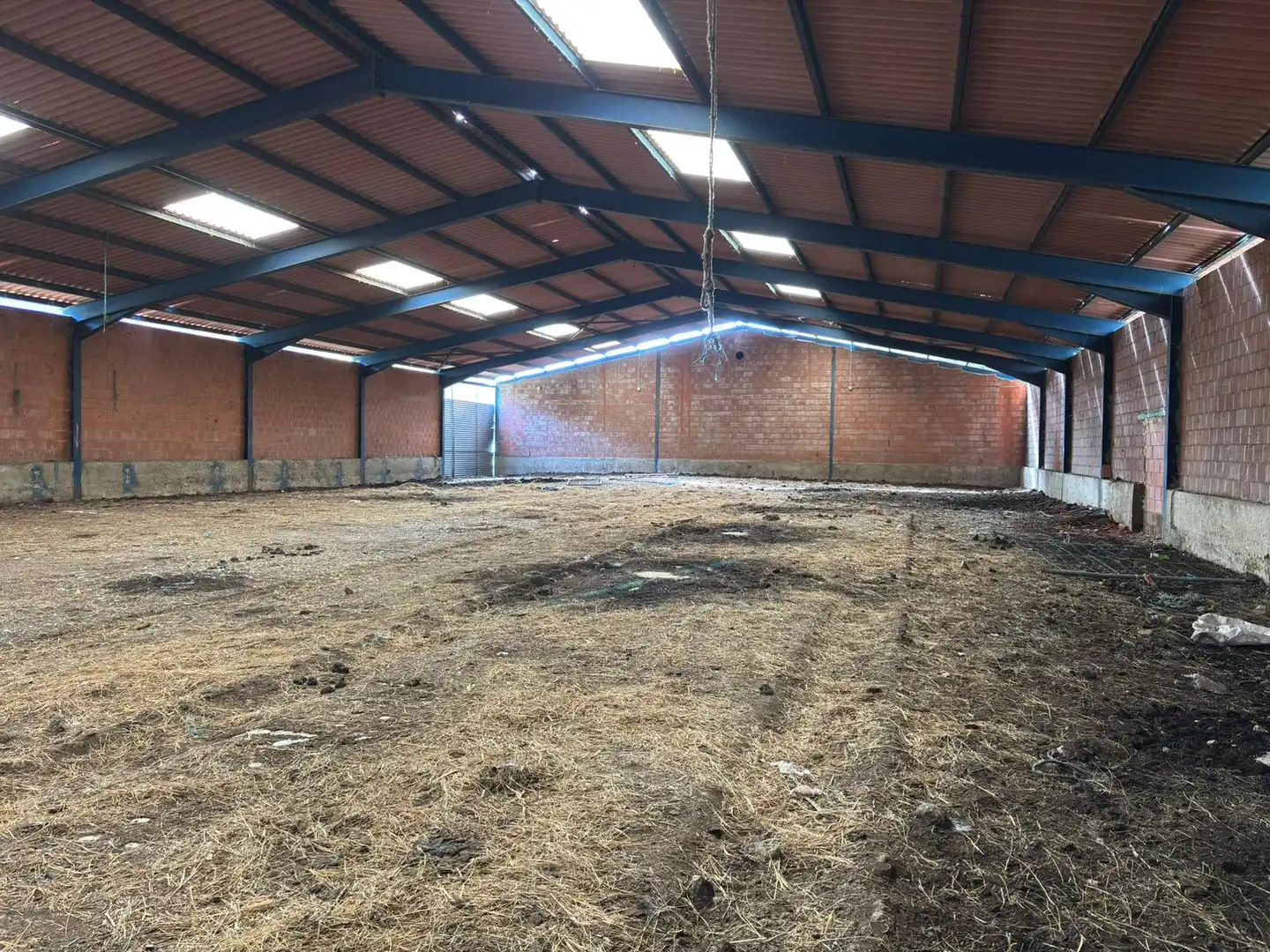 Nave industrial en venta en Valdepiélago