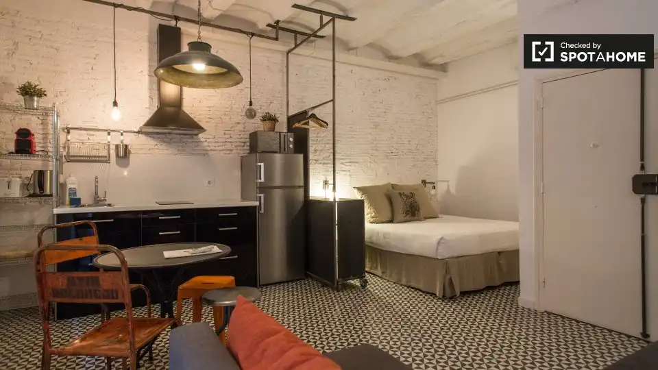 Room in Barri Gòtic