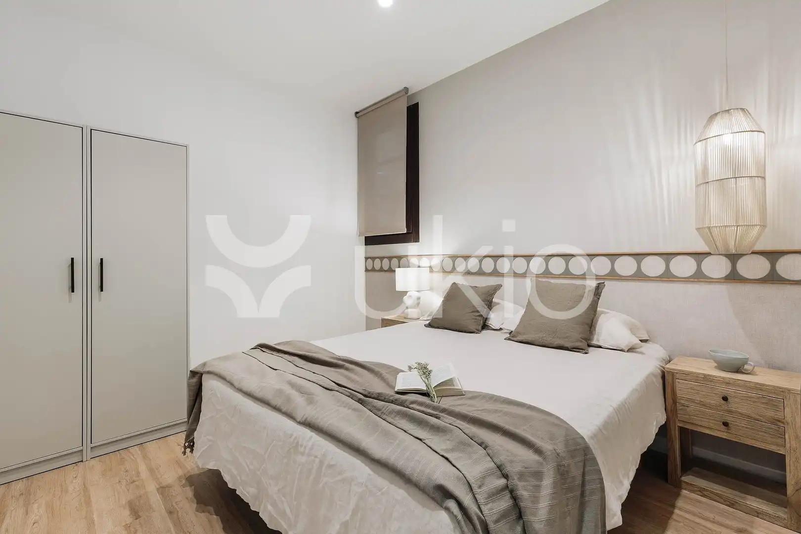 Dormitori de Apartament de lloguer en Barcelona amb Aire condicionat, Calefacció i Moblat