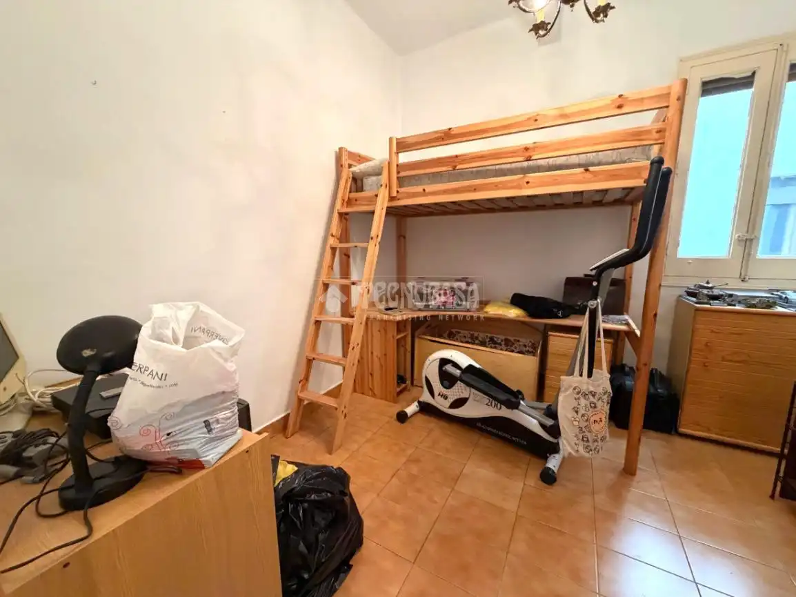 Flat for sale in Zaragoza  with Heating