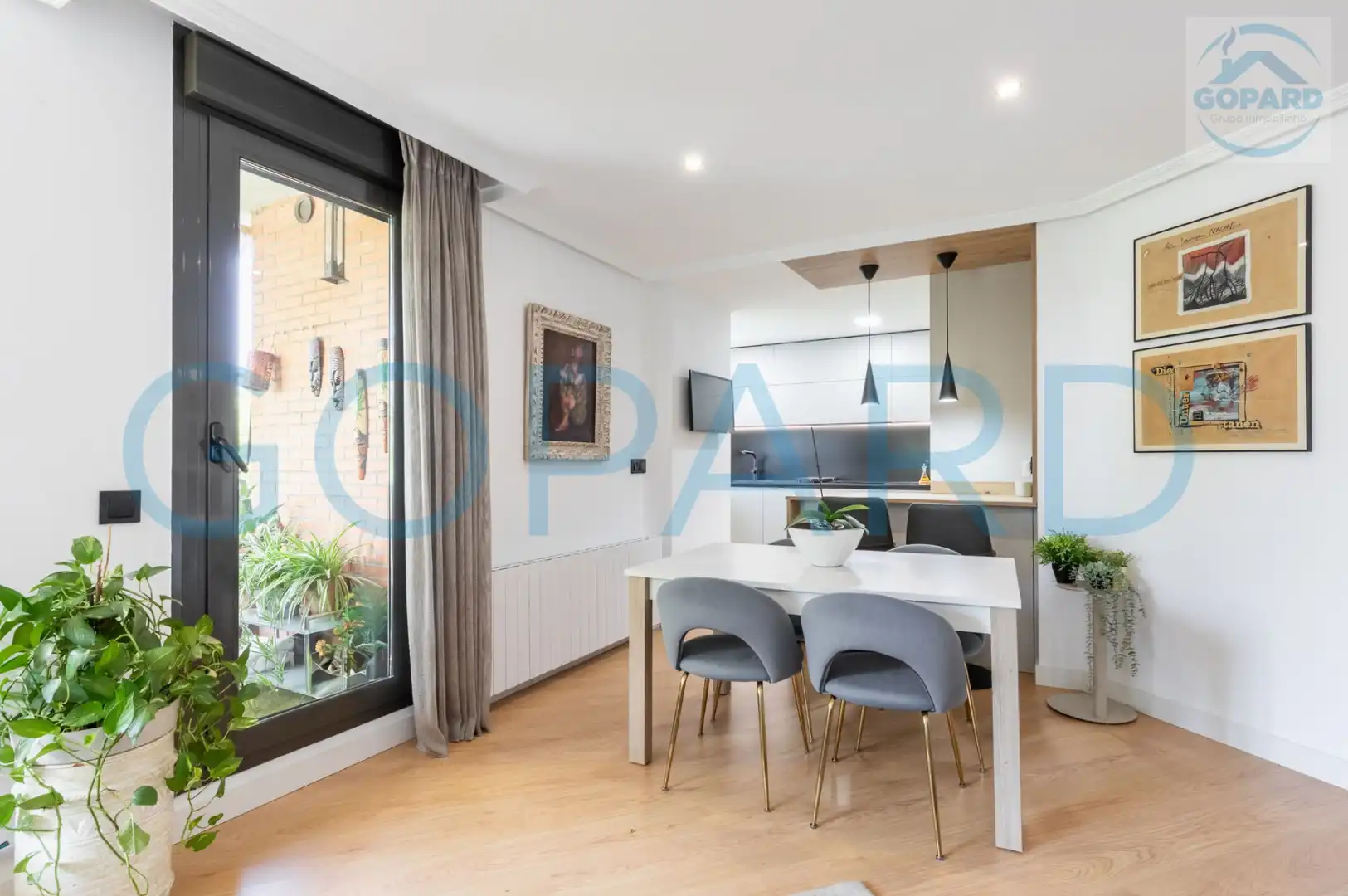 Comedor de Dúplex en venta en Villanueva del Pardillo con Aire acondicionado, Calefacción y Parquet