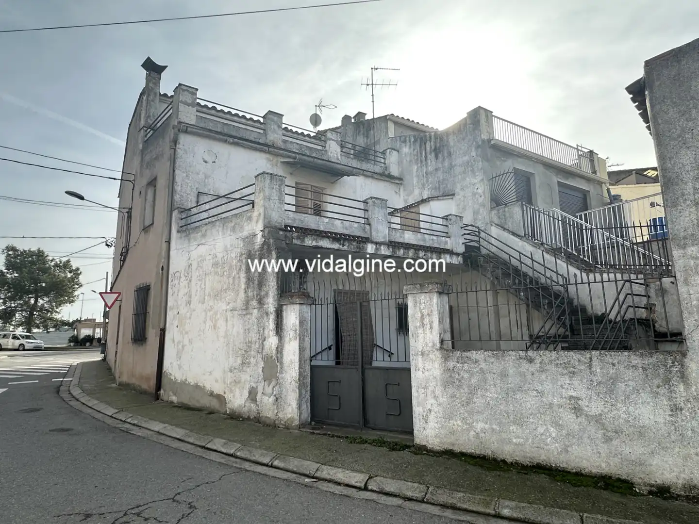 Vista exterior de Casa o xalet en venda en Térmens amb Moblat