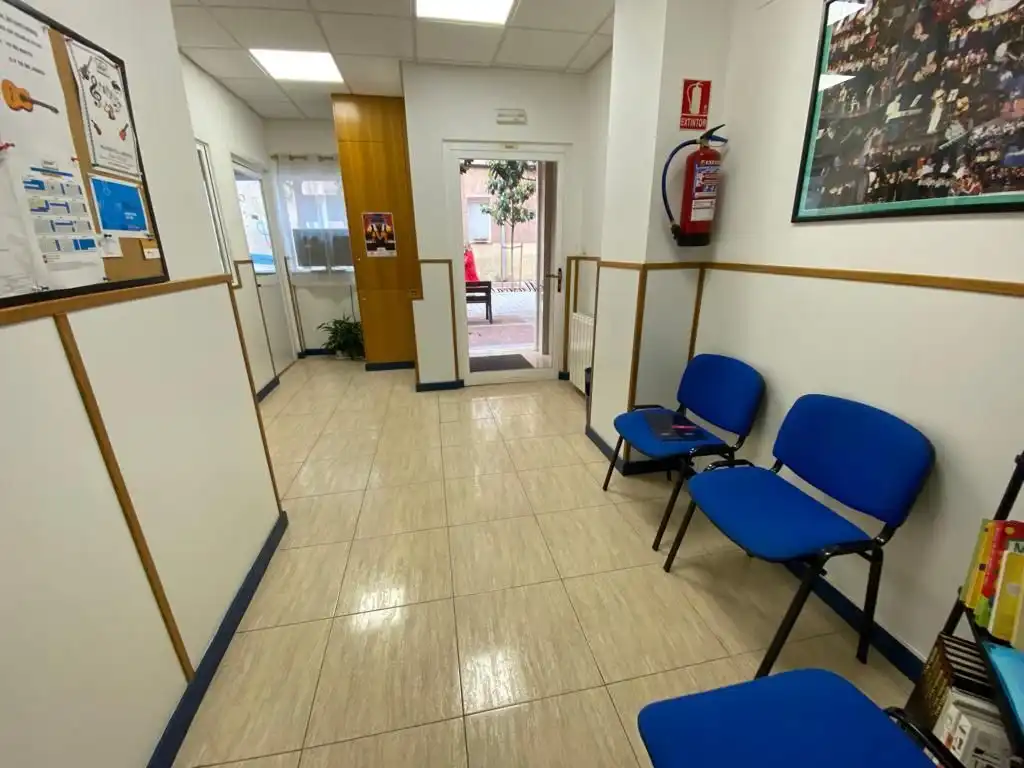 Local comercial en venda a Maria Teresa Gil de Garate, imagen 2