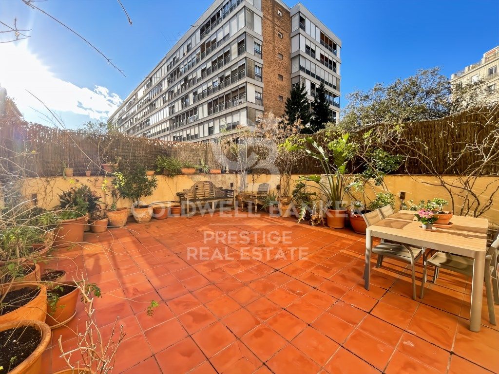 Terrace of Flat for sale in  Barcelona Capital  with Air Conditioner, Terrace and Oven