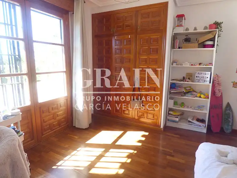Houses for sale in Albacete  with Air Conditioner, Heating and Private garden