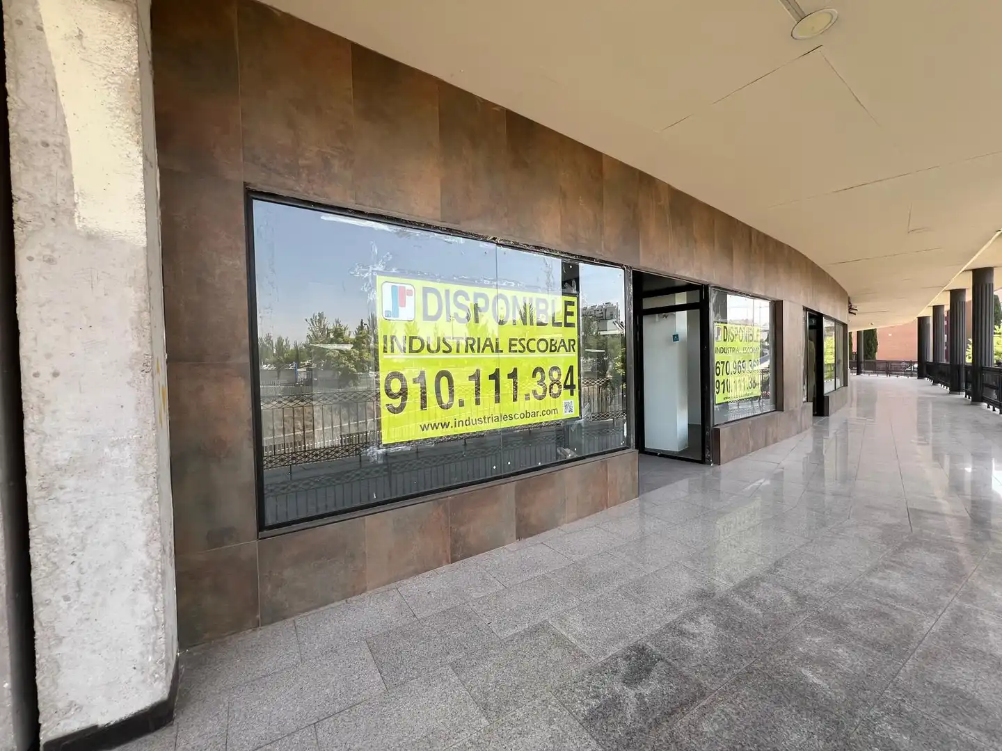 Local comercial en venda a Plaza Alegría 3, imagen 2