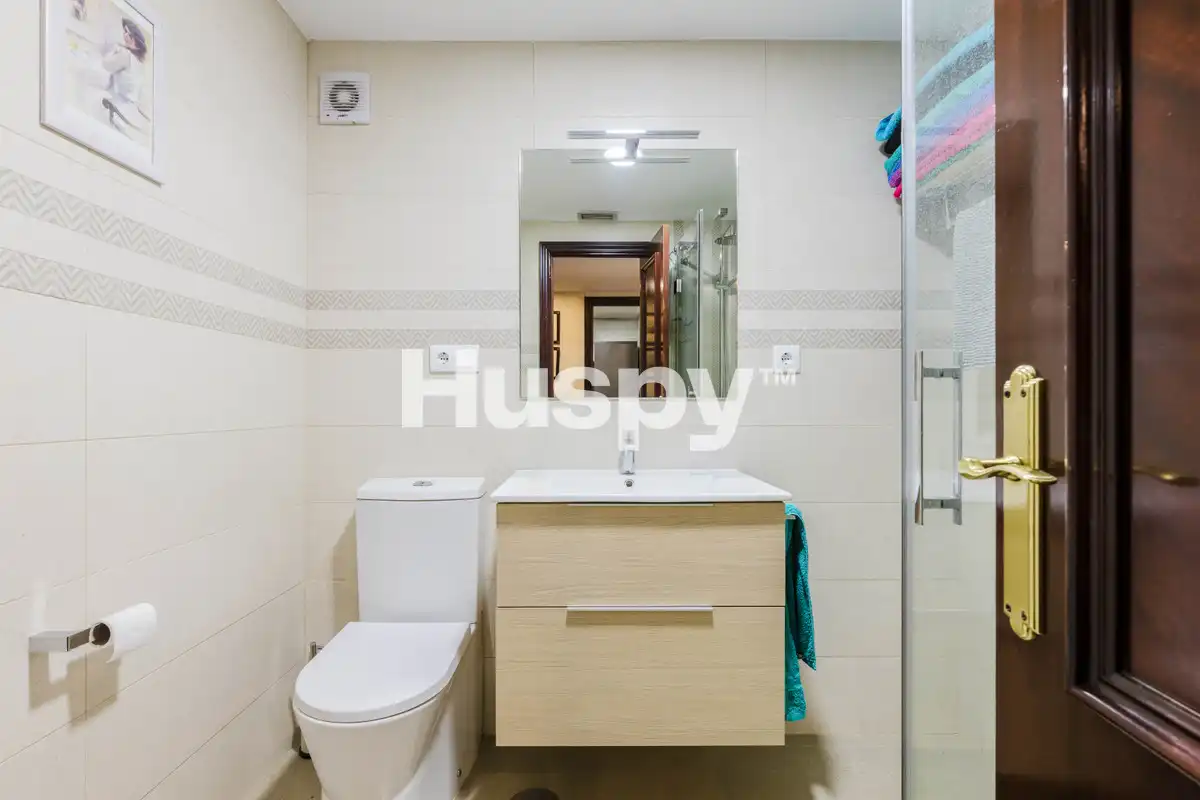 Flat for sale in Sevilla, Sevilla