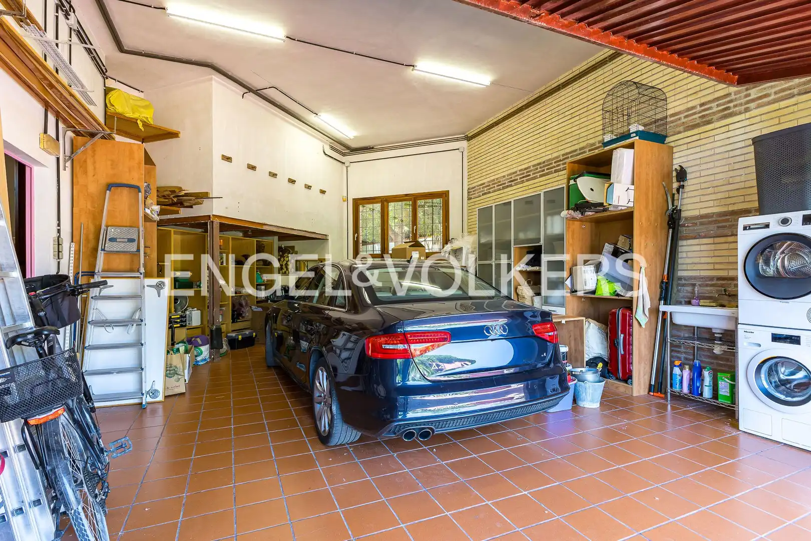 Finca rústica en venta en Vilanova i la Geltrú con Calefacción, Jardín privado y Terraza