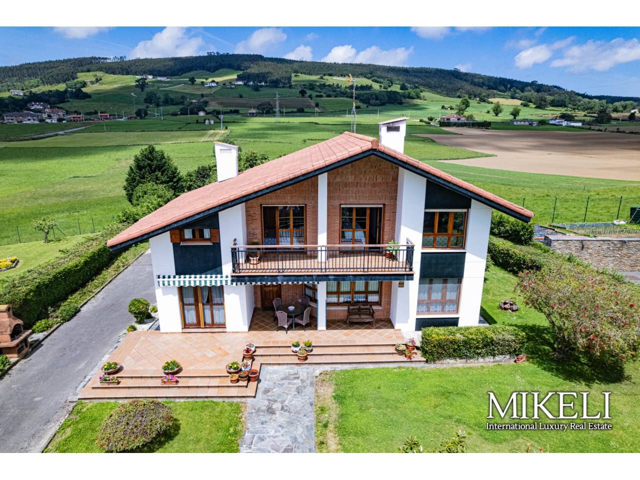 Exterior view of House or chalet for sale in Meruelo  with Heating and Private garden