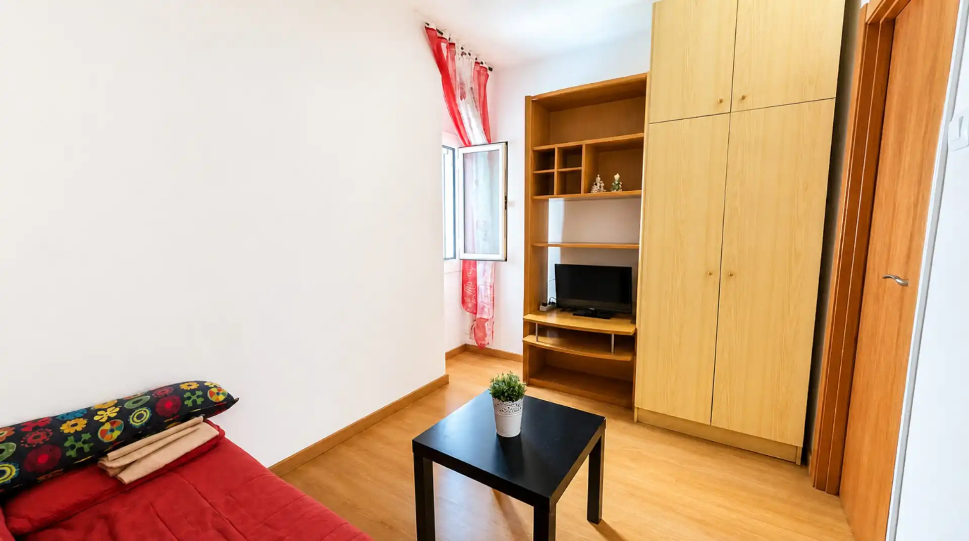 Living room of Flat for sale in Barcelona  with Balcony