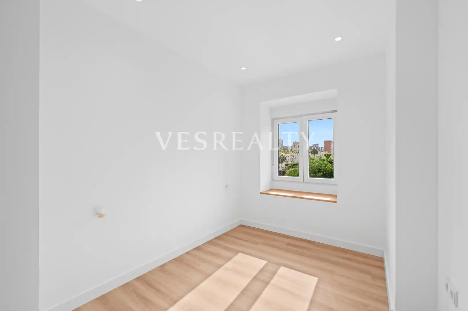 Habitación de Piso en venta en Alicante / Alacant con Aire acondicionado y Piscina comunitaria
