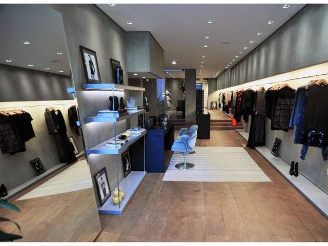 Local comercial en Alquiler en Avenida Francesc Macià en Centre Vila