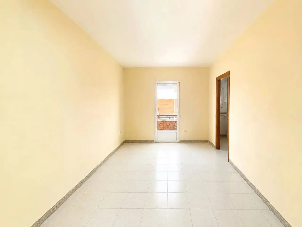 Dormitori de Apartament en venda en Torroella de Montgrí amb Terrassa