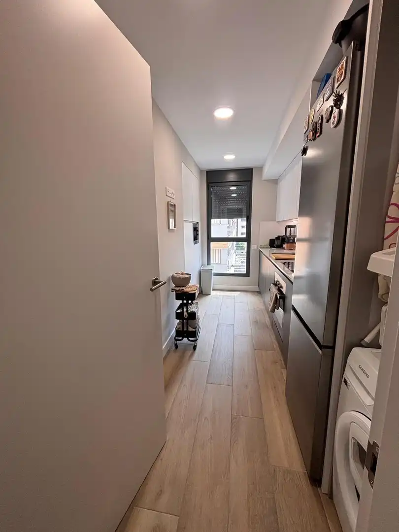 Cuina de Pis de lloguer en Terrassa amb Parquet i Traster