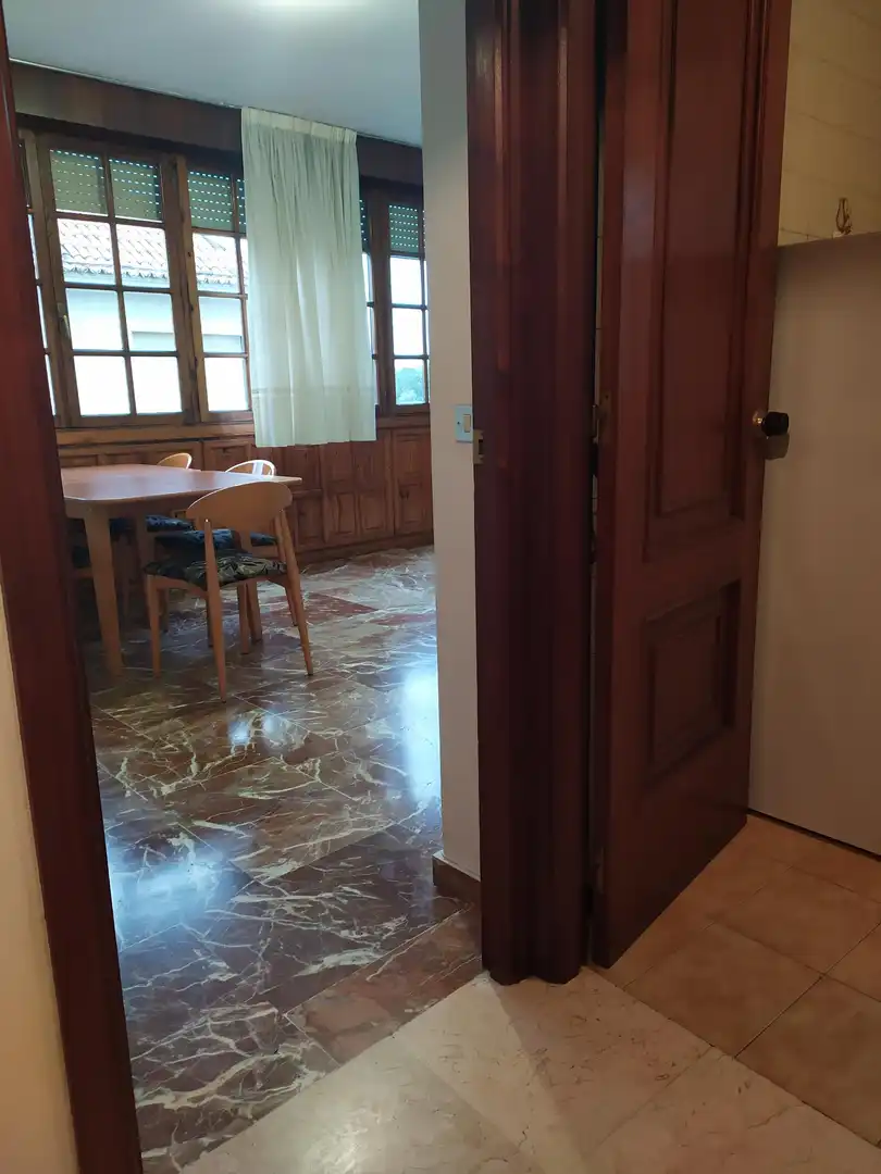 Apartments for rent in Pontevedra Capital   with Heating, Parquet flooring and Furnished