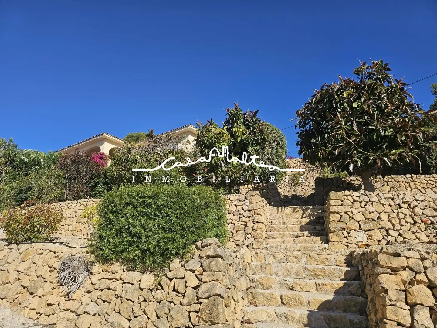 Vista exterior de Casa o chalet en venta en Altea con Aire acondicionado, Jardín privado y Terraza