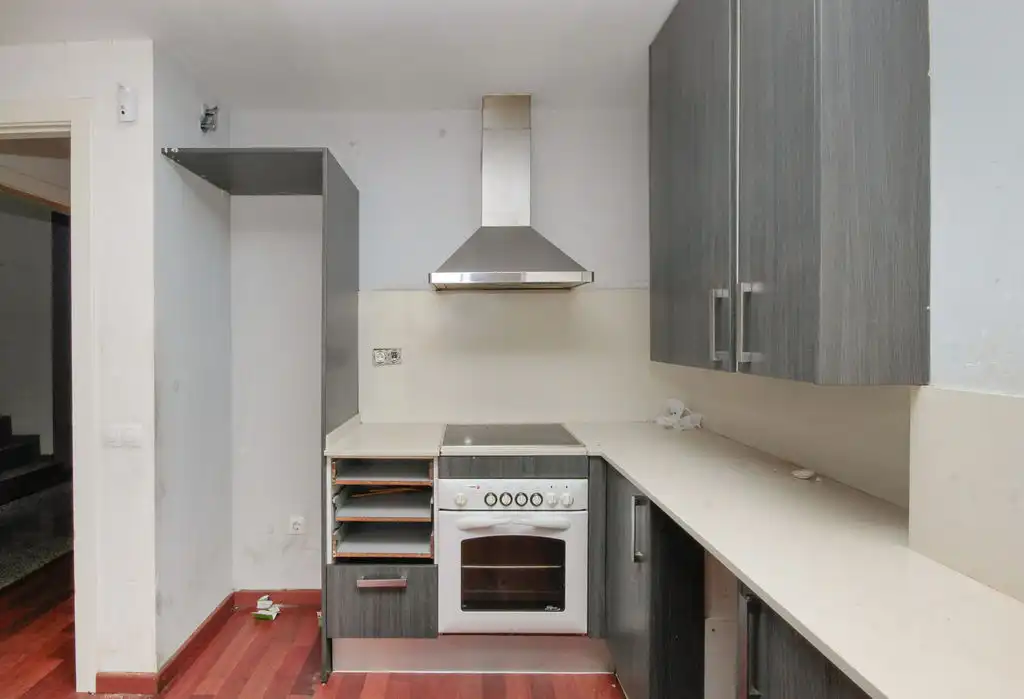 Flat for sale in C/ Almería, Egara