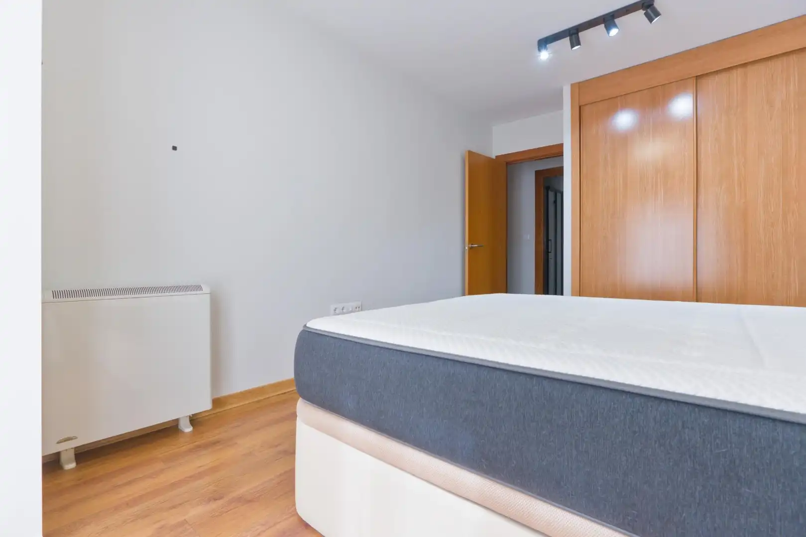 Bedroom of Flat for sale in Armilla  with Air Conditioner, Heating and Storage room