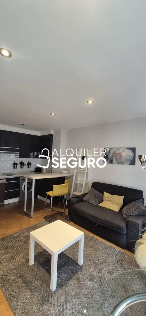 Habitación de Piso de alquiler en Gijón  con Calefacción, Trastero y Amueblado