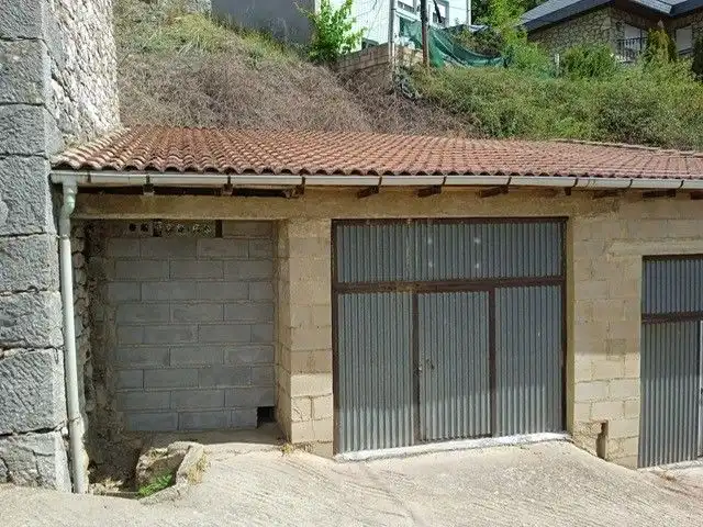 Vista exterior de Residencial en venta en La Pola de Gordón 