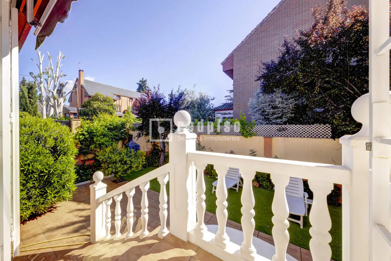 Garden of Houses for sale in Pozuelo de Alarcón  with Air Conditioner, Heating and Parquet flooring
