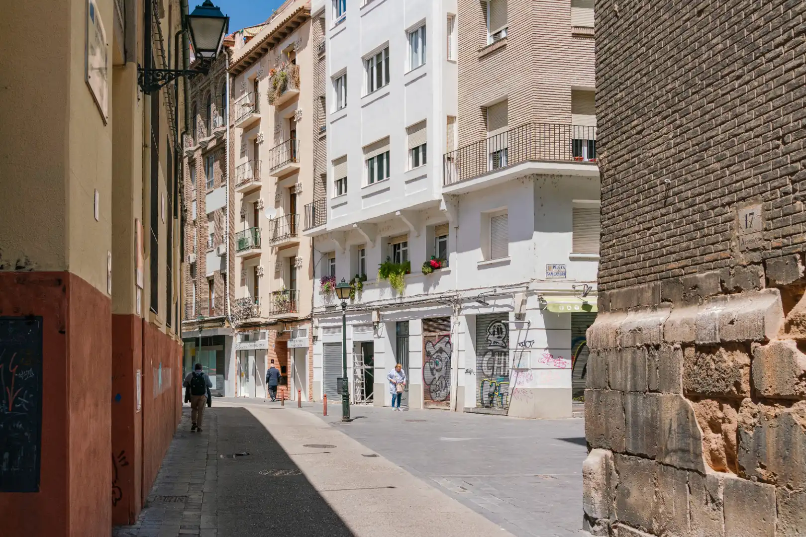 Exterior view of Flat for sale in Zaragoza  with Heating, Furnished and Oven