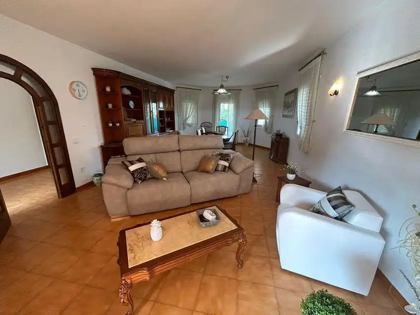 Sala de estar de Casa o chalet en venta en Mont-roig del Camp con Trastero
