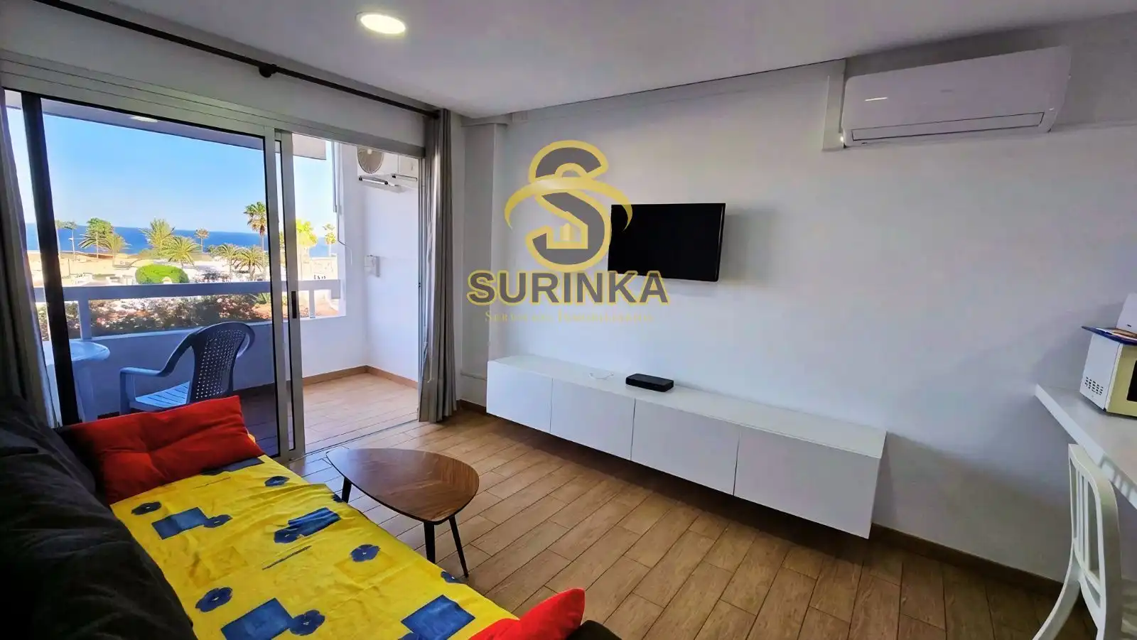 Schlafzimmer von Dachboden zur Miete in San Bartolomé de Tirajana mit Klimaanlage, Terrasse und Schwimmbad