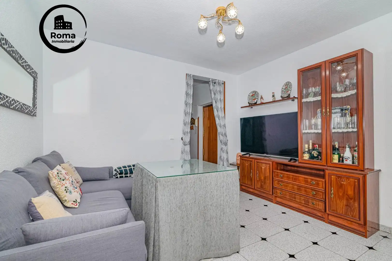 Living room of Flat for sale in Granada  with Air Conditioner, Terrace and Storage room