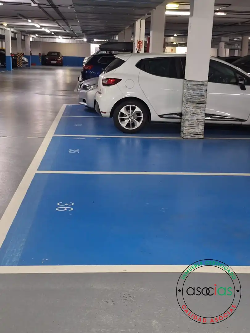 Parkplatz von Garage zum Verkauf in Gijón 