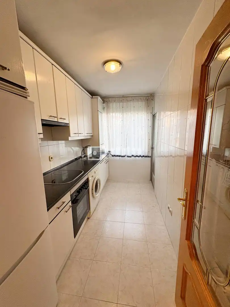 Piso con ascensor en venta en de Torrelaguna, imagen 3