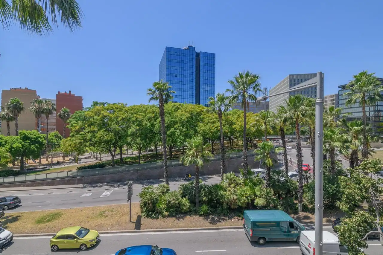 Vista exterior de Pis en venda en Barcelona amb Aire condicionat, Calefacció i Parquet