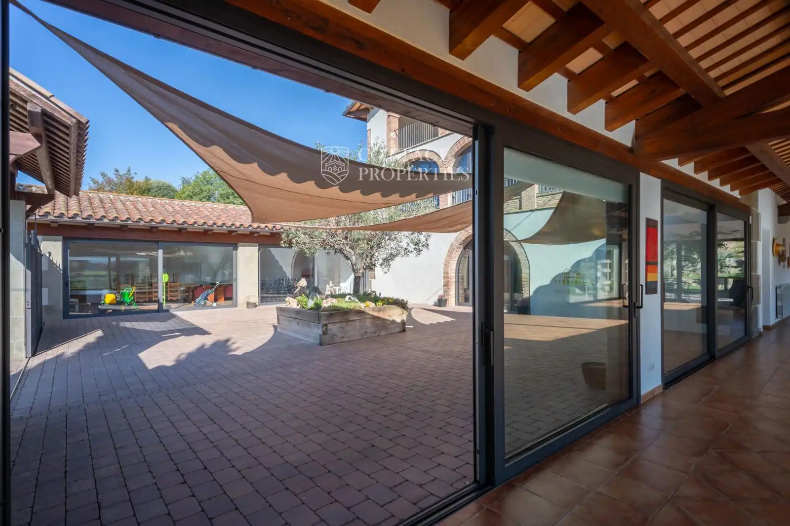 Terraza de Finca rústica en venta en Torelló con Terraza y Amueblado