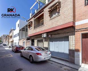 Exterior view of Single-family semi-detached for sale in  Granada Capital  with Air Conditioner and Terrace