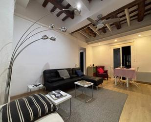 Living room of Flat to rent in  Barcelona Capital  with Heating, Parquet flooring and Balcony