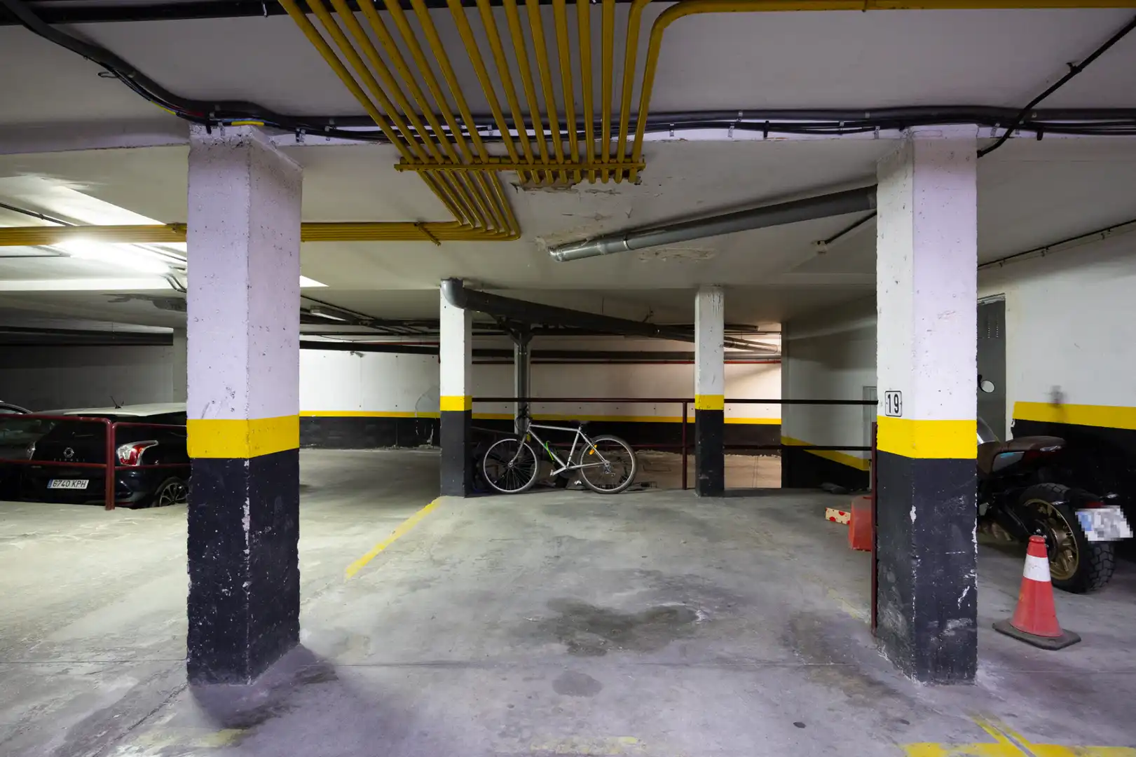 Parking de Piso en venta en Villanueva de la Cañada con Calefacción, Terraza y Trastero