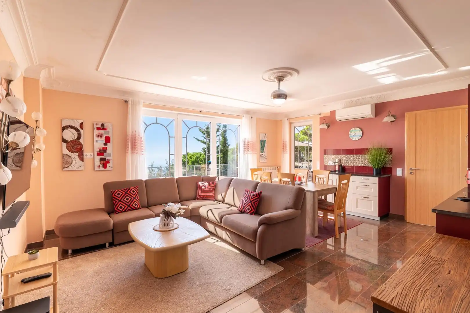 Sala de estar de Casa o chalet en venta en Lloret de Mar con Aire acondicionado, Calefacción y Jardín privado