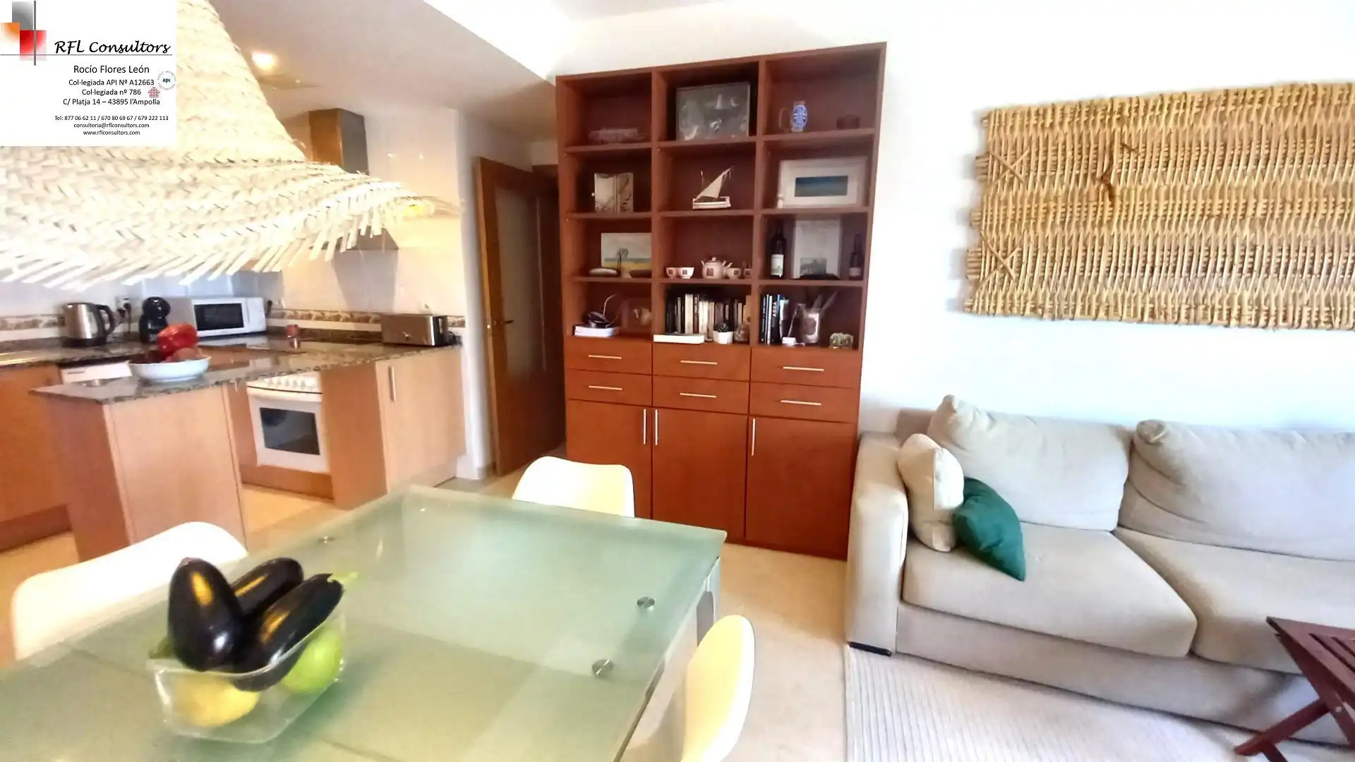 Sala d'estar de Apartament en venda en L'Ampolla amb Calefacció i Balcó