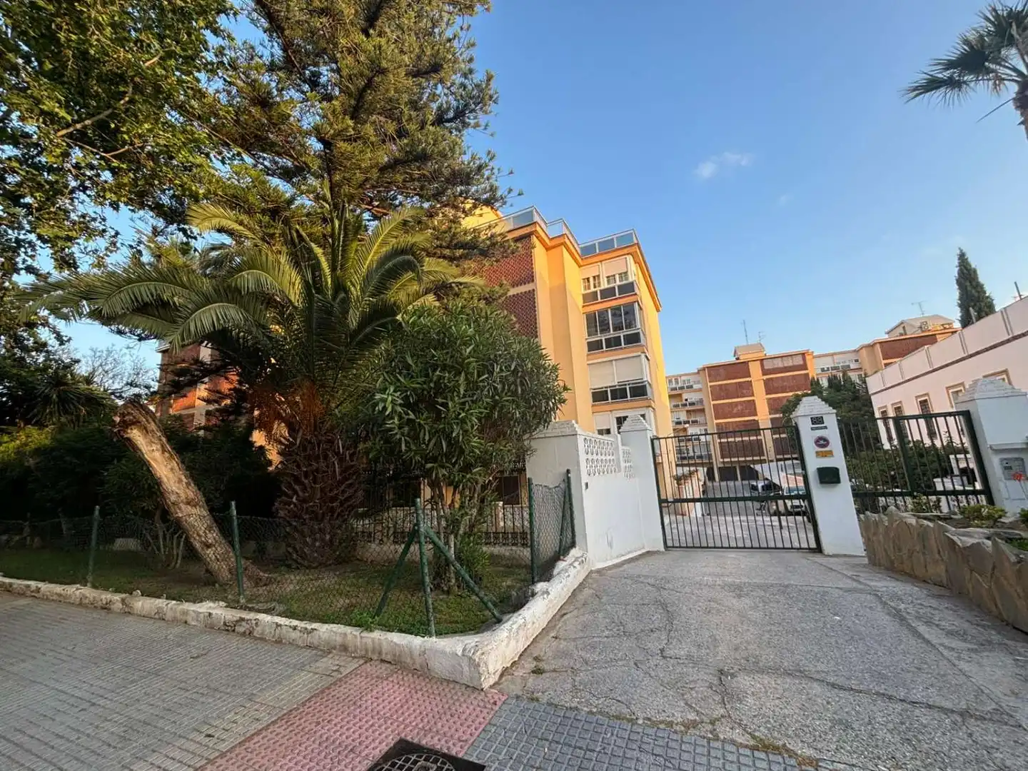 Vista exterior de Ático en venta en Málaga con Aire acondicionado, Terraza y Piscina