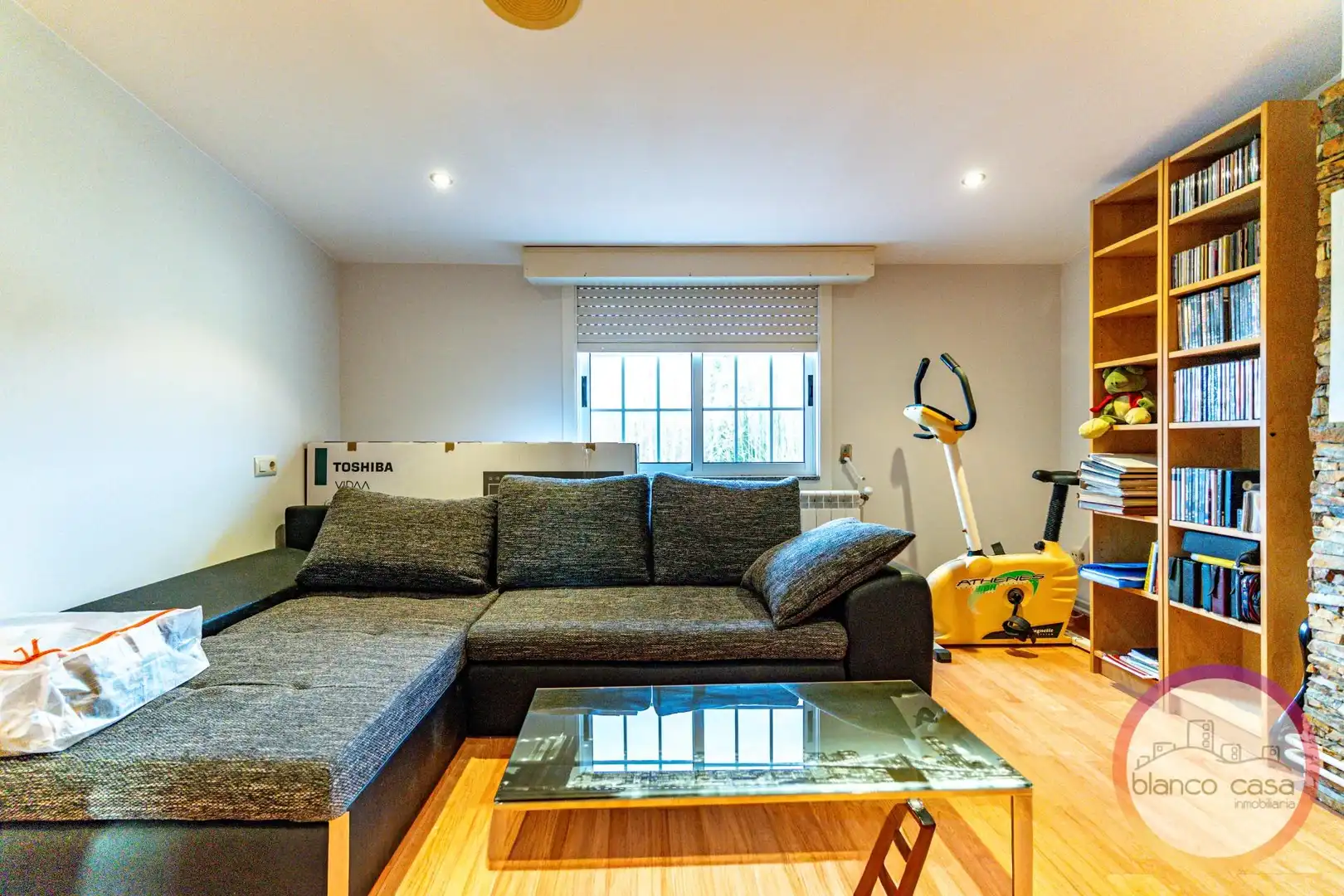 Casa o chalet en venta en Carballo con Calefacción, Jardín privado y Trastero
