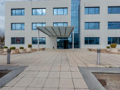 Vista exterior de Oficina en venda en Alcalá de Henares amb Aire condicionat