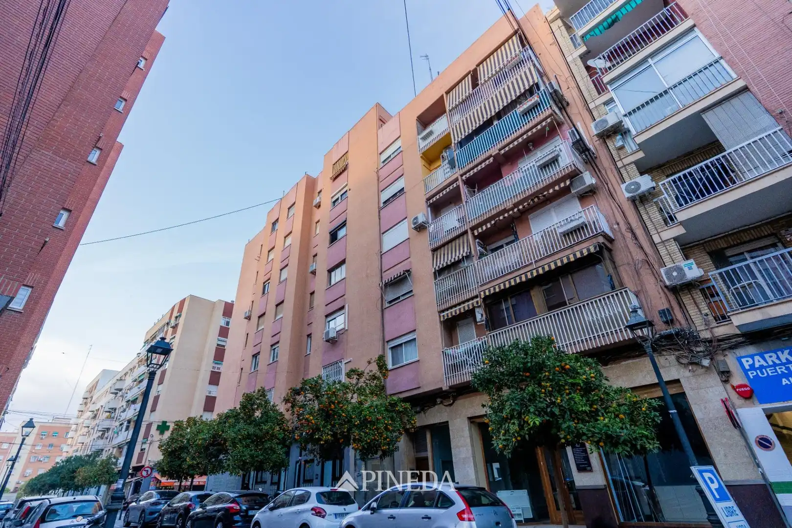Vista exterior de Piso en venta en Valencia con Balcón