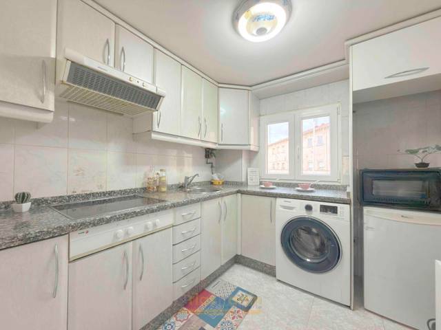 Piso en Venta en San Francisco de Sales, 5 en Tormes - La Vega