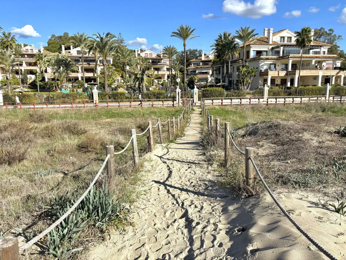 Exterior view of Flat for sale in Marbella  with Terrace, Storage room and Swimming Pool