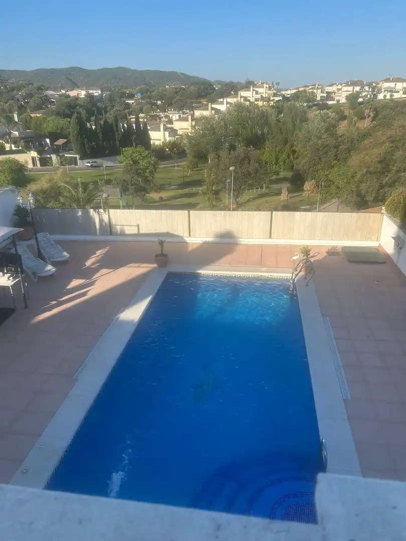 Piscina de Casa o xalet en venda en Córdoba amb Piscina comunitària