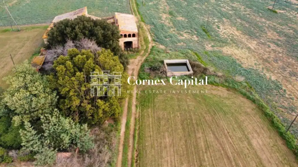 Casa rustica con giardino in vendita a Forallac, imagen 2