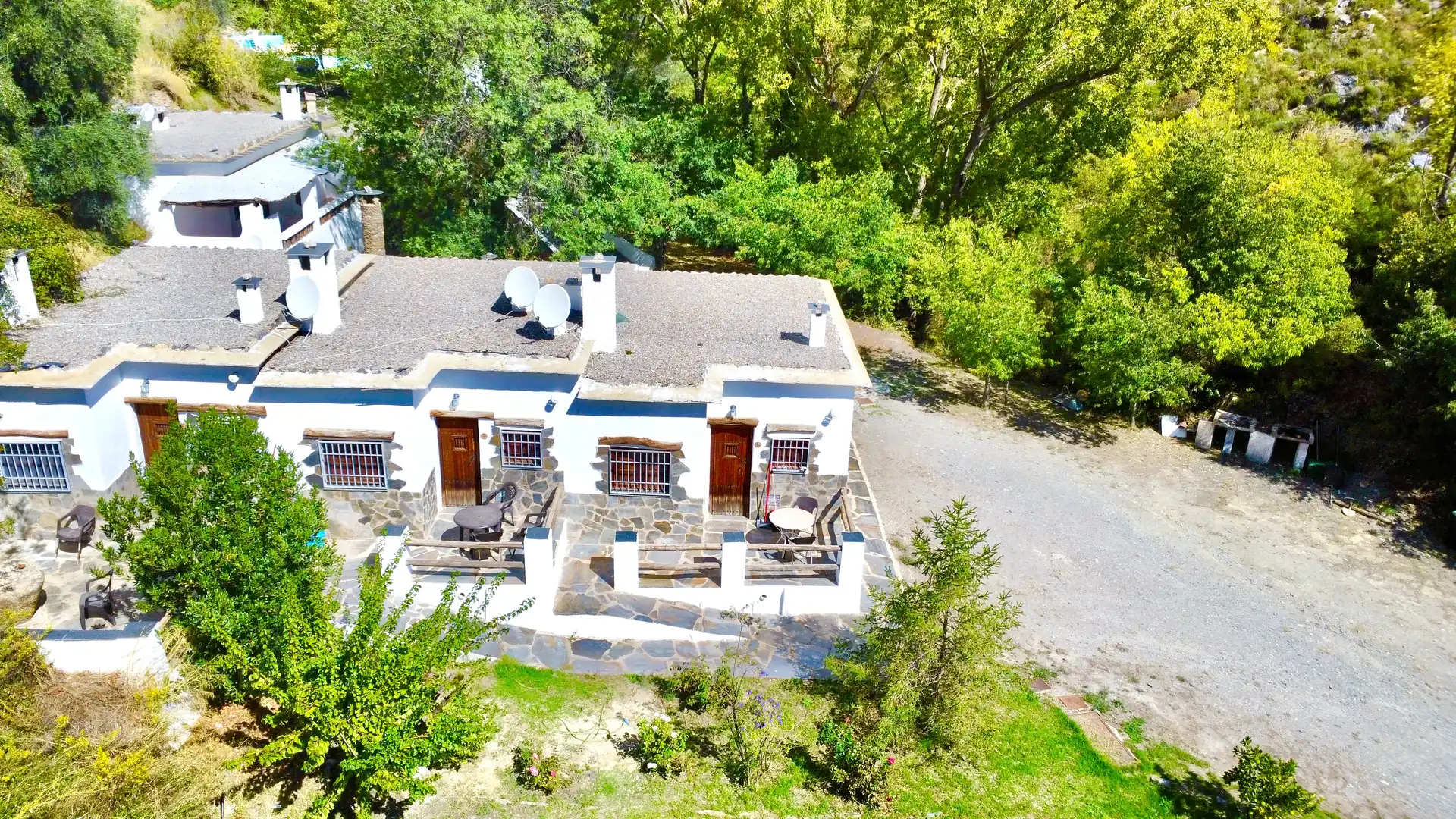 Vista exterior de Terreno en venta en Alpujarra de la Sierra
