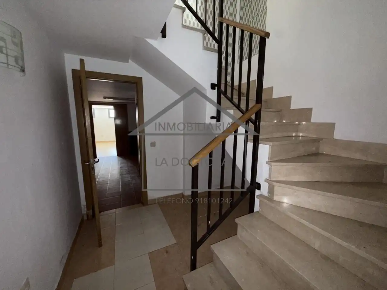 Casa adosada en venta en Navalcarnero con Calefacción, Jardín privado y Terraza