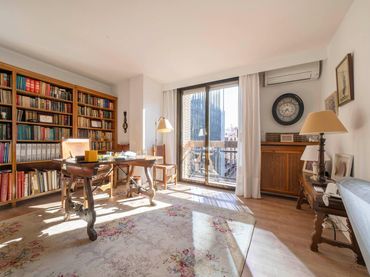 Piso con ascensor en venta en Chamberí