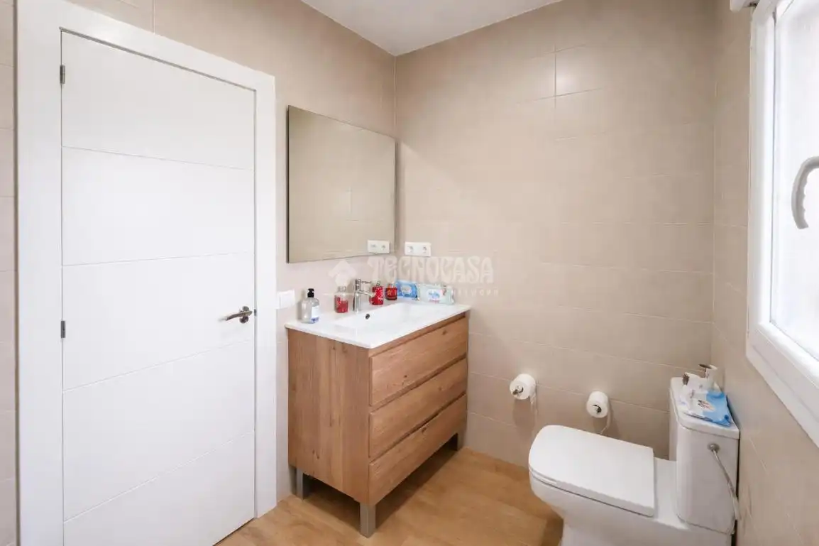 Bathroom of Detached homes for sale in Añover de Tajo  with Air Conditioner and Storage room